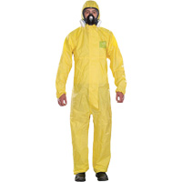 Combinaisons jetables pour usage mod&eacute;r&eacute; Microchem, Petit, Jaune, Polypropyl&egrave;ne Solutions industrielles ALPHA