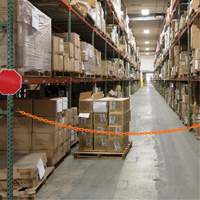 Ensemble de barri&egrave;re &agrave; chaîne magn&eacute;tique pour l'entrep&ocirc;t, Orange, Maillon de 2", 15' de long Solutions industrielles ALPHA