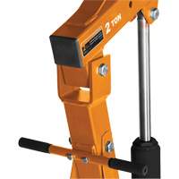 Grue escamotable pour moteur — Strongarm Solutions industrielles ALPHA