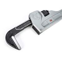 Pipe Wrench, 5" Jaw Capacity, 36" Long, Powder Coated Finish, Non-Ergonomic Handle Solutions industrielles ALPHA