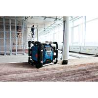 Jobsite Radio with Bluetooth&reg; 5.0 & Power Station, Lithium-Ion, 18 V Solutions industrielles ALPHA