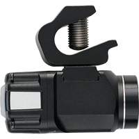 Vantage&reg; II Industrial Helmet Mount Flashlight Solutions industrielles ALPHA